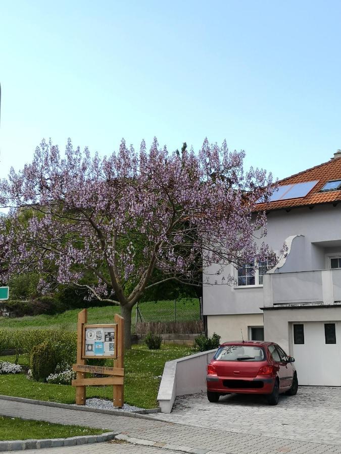 Ferienwohnung Familie Stuhr Staatz Esterno foto